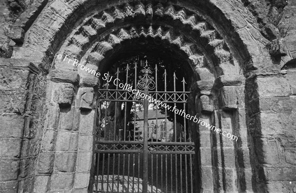 ST CRONAN'S CHURCH DETAILS OF MAIN ARCH